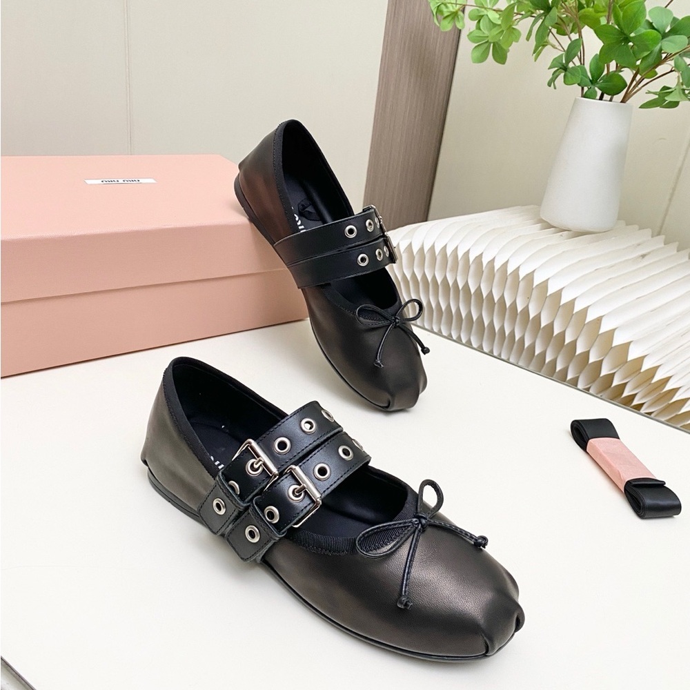 Miu Miu Women's Leather Ballet Flats🍏🍏🍏 - Picture 4 of 8